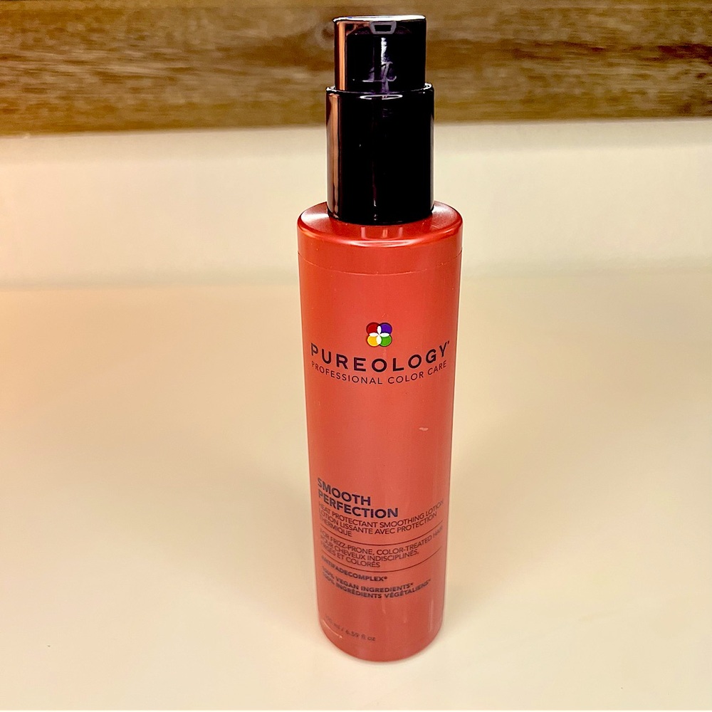 Pureology Smooth Perfection Smoothing Lotion